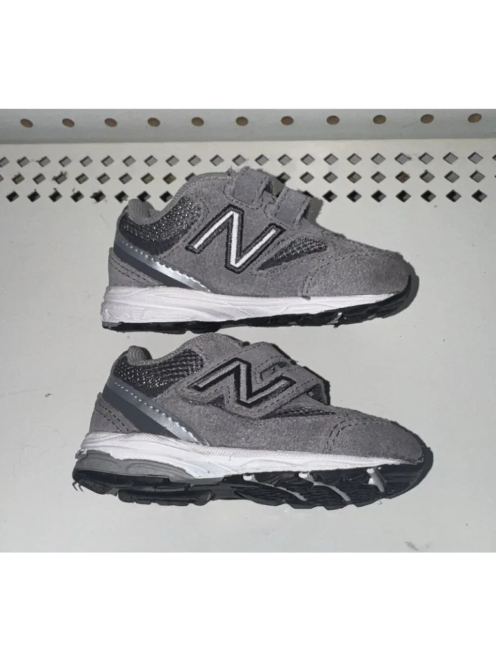 New Balance 888v2 Boys Baby Suede Athletic Shoes Size 3 WIDE Gray Hook & Loop